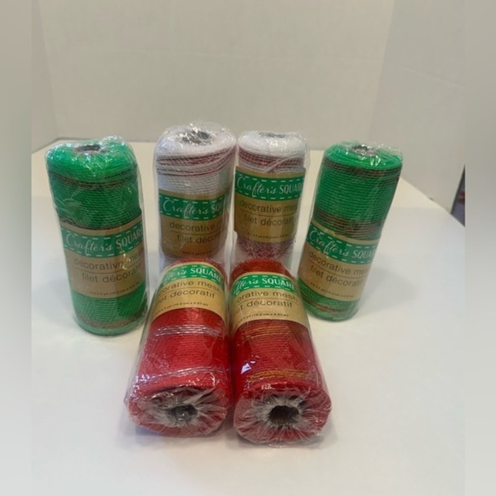 Crafter's Square Decorative Mesh Red‎ Green White Holiday Crafting 6 Rolls